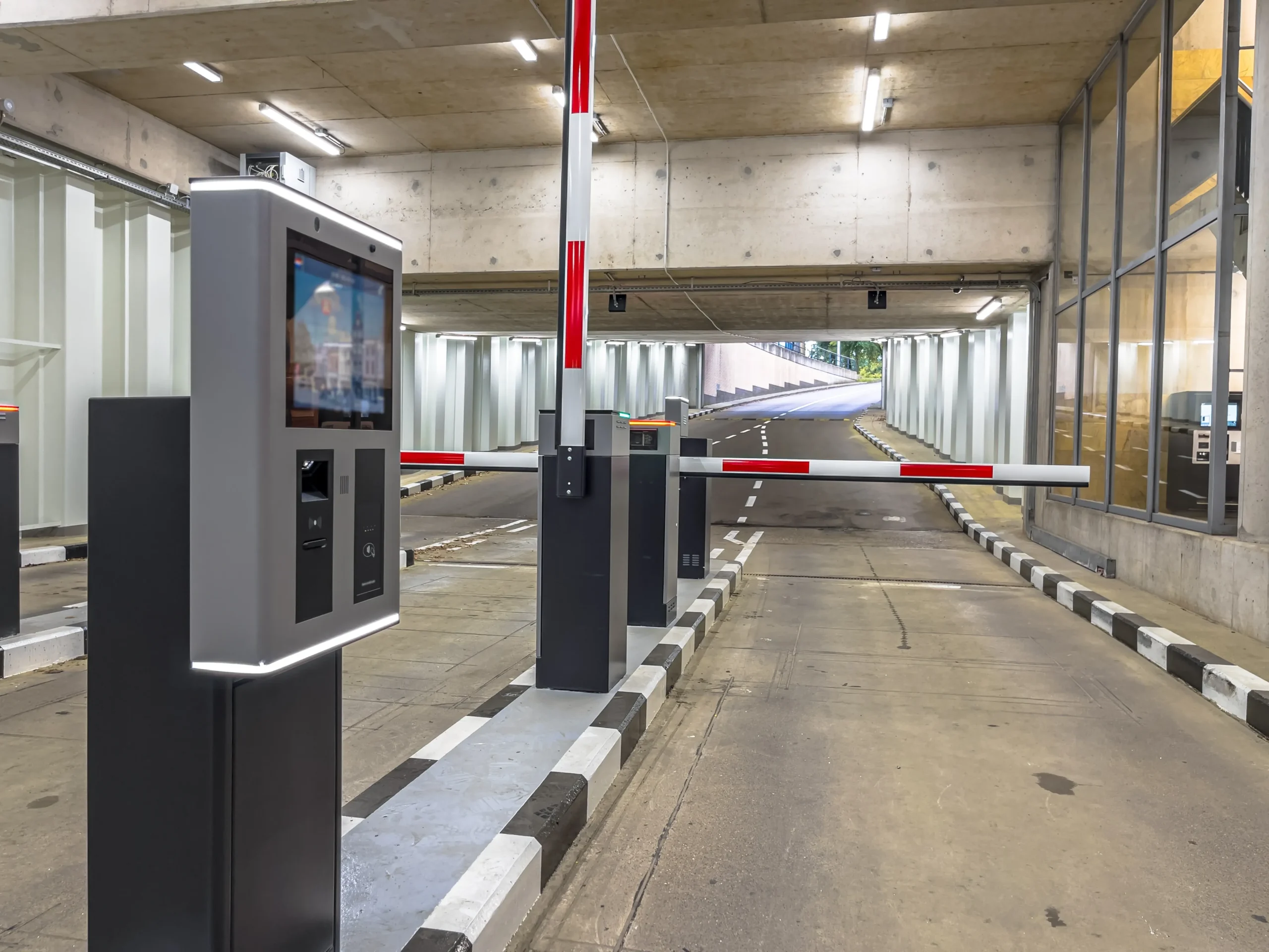 automated-parking-garage-entrance-with-barrier-gat-2026-03-24-09-55-58-utc - Vas Technologies automated-parking-garage-entrance-with-barrier-gat-2026-03-24-09-55-58-utc